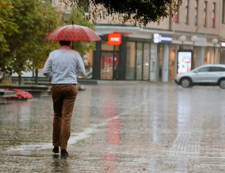БАЊАЛУКА, 12. МАРТА /СРНА/ - У Републици Српској током викенда очекује се сунчано вријеме уз пролазну облачност и кишу и највишу дневну температуру ваздуха од 15 до 21 степен Целзијусов.