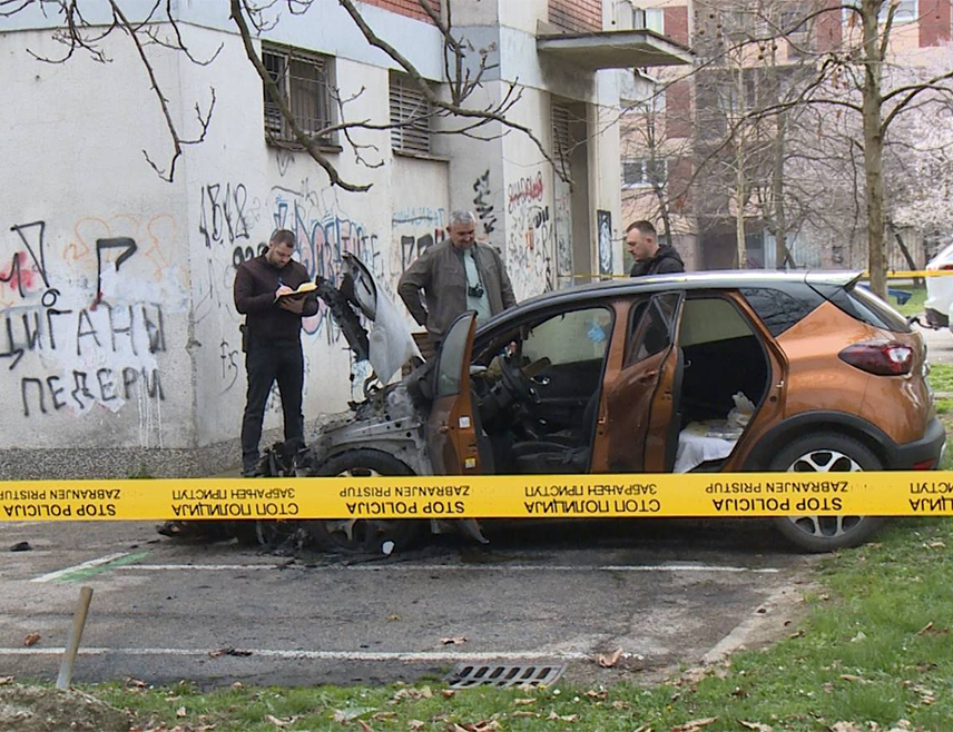 БРЧКО, 13. МАРTА /СРНА/ - Влада Брчко дистрикта осудила је данас паљење четири аутомобила у протеклих седам дана и затражила хитно откривање и санкционисање починилаца.