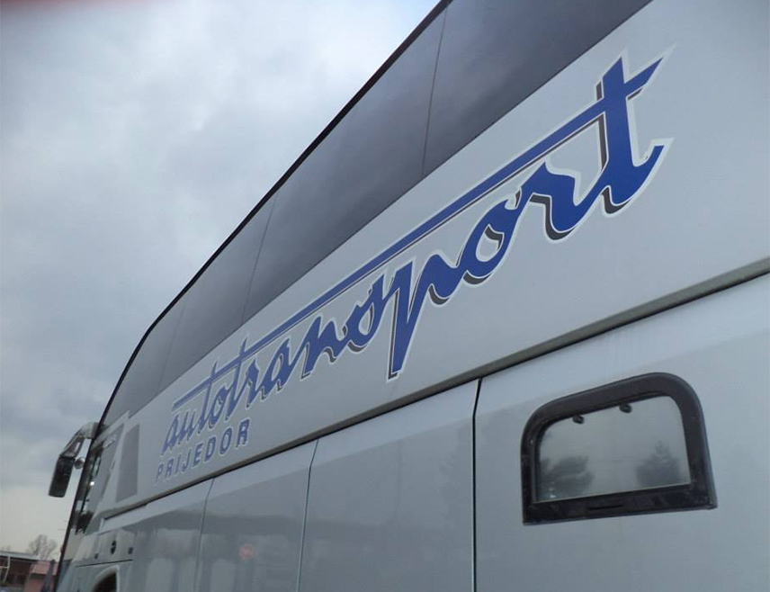 ПРИЈЕДОР, 13. МАРТА /СРНА/ - Пословање јавног предузећа "Аутотранспорт" Приједор прошле године обиљежила је постепена стабилизација након нагомиланих дугова, блокаде рачуна, судских тужби и штрајкова, а овог љета из Београда очекују 10 аутобуса, изјавио је вршилац дужности директора Александар Тубин.