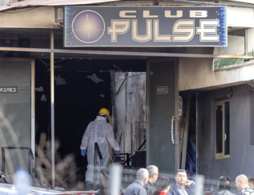 КОЧАНИ, 14. МАРТА /СРНА/ - Сјеверна Македонија данас конференцијама и литургијом у цркви у Кочанима обиљежава годишњицу од пожара у ноћном клубу "Пулс" у том граду, у којем су погинуле 63 особе, претежно млади и дјеца, а повријеђено је више од 193, преноси "Вечер".