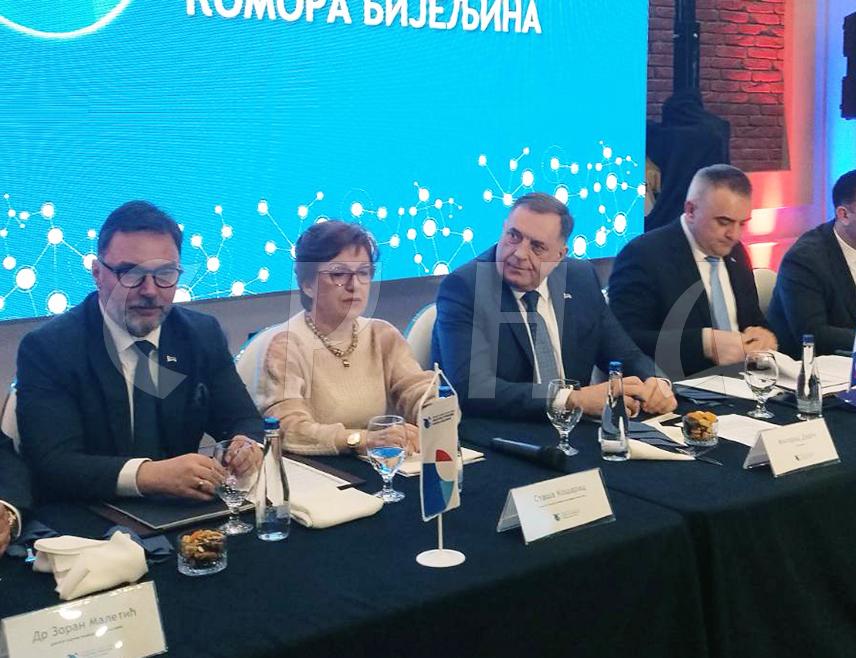 БАЊАЛУКА, 15. МАРТА /СРНА/ - Предсједник СНСД-а Милорад Додик поручио је да у Републици Српској неће бити дозвољене злоупотребе и дивљање цијена нафтних деривата и прехрамбених производа.