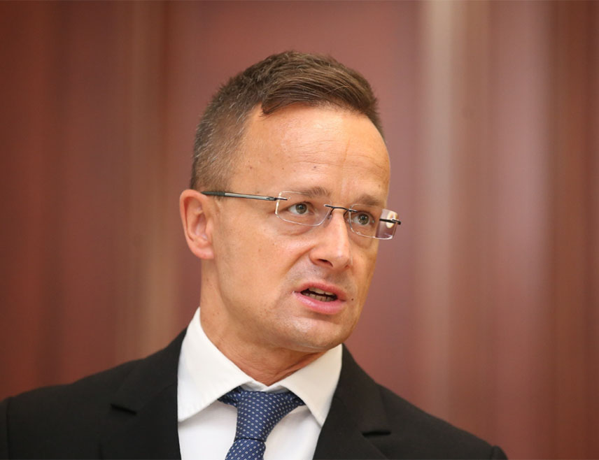 МОСКВА, 15. МАРТА /СРНА - РИА Новости/ - Док је Виктор Орбан премијер Мађарске, Будимпешта неће подржати приступање Украјине ЕУ нити послати своје војнике у Украјину, изјавио је министар спољних послова Петер Сијарто.