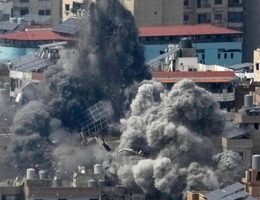 ЈЕРУСАЛИМ, 15. МАРТА /СРНА/ - Израелско ратно ваздухопловство током дана је погодило више од 200 мета у западном и централном дијелу Ирана, саопштила је војска.