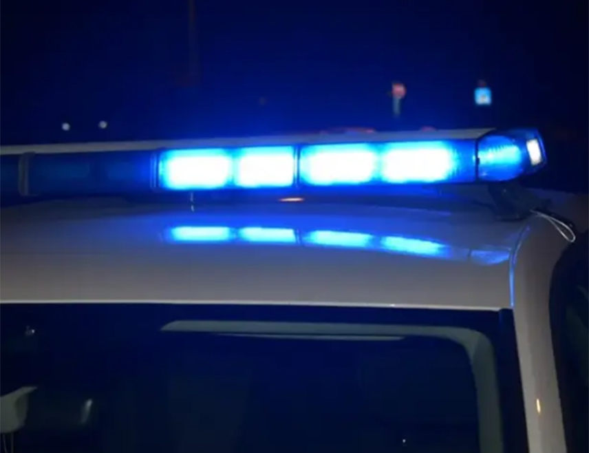 БАЊАЛУКА, 15. МАРТА /СРНА/ - Четири лица повријеђана су у саобраћајној незгоди која се вечерас догодила у бањалучком насељу Лауш, речено је Срни у Полицијској управи Бањалука.