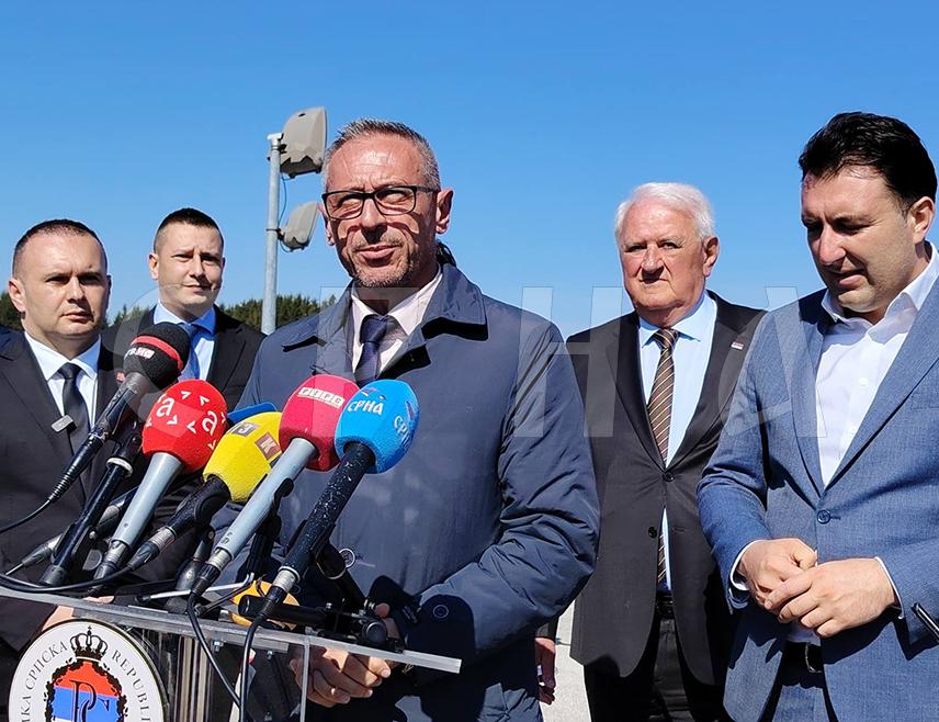 СОКОЛАЦ 16. МАРТА /СТНА/ - Министар рада и борачко-инвалидске заштите Републике Српске Радан Остојић изјавио је да су Срби Сарајевско-романијске регије дали највећу жртву за слободу и Републику Српску.