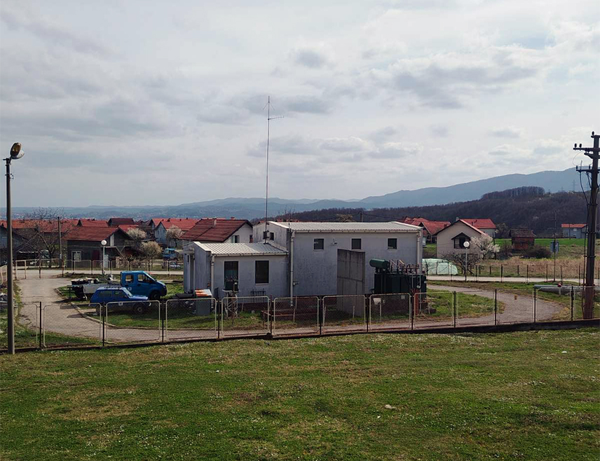 БИЈЕЉИНА, 18. МАРТА /СРНА/ - У Зворнику ће сутра без електричне енергије бити 2.500 потрошача који се снабдијевају из трафо-станице "Брањево", најављено је из "Електро-Бијељине".