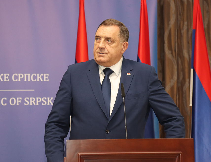 БАЊАЛУКА, 18. МАРТА /СРНА/ - Република Српска је стабилна, што је потврдио и избор нове Владе, иако политичко Сарајево упорно жели да дестабилизује Српску, изјавио је лидер СНСД-а Милорад Додик.