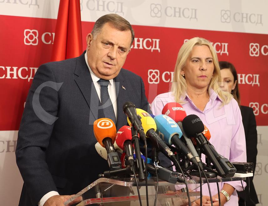БАЊАЛУКА, 19. МАРТА /СРНА/ - Предсједник СНСД-а Милорад Додик одржаће данас у Бањалуци конференцију за новинаре.