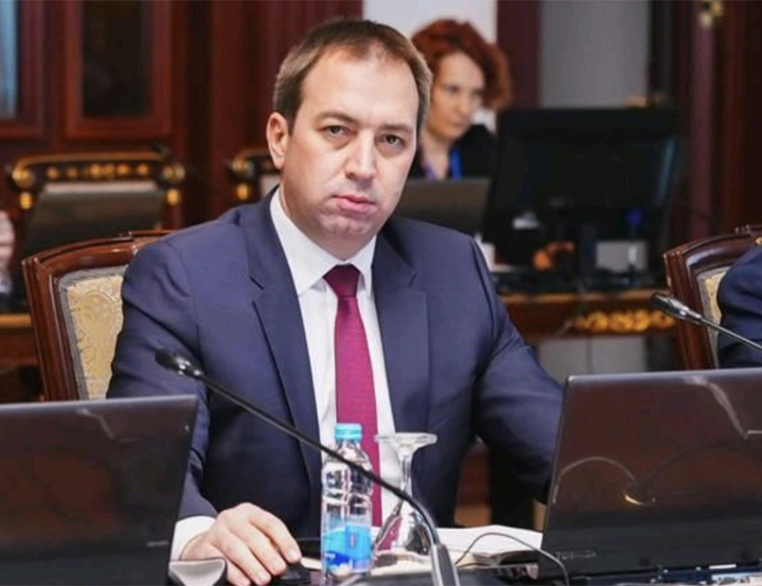 БАЊАЛУКА, 19. МАРТА /СРНА/ - Министар правде Републике Српске Горан Селак упозорио је да Нацрт закона о одузимању и управљању имовином стеченом кривичним дјелом на нивоу БиХ носи озбиљне ризике по уставне надлежности Републике Српске.