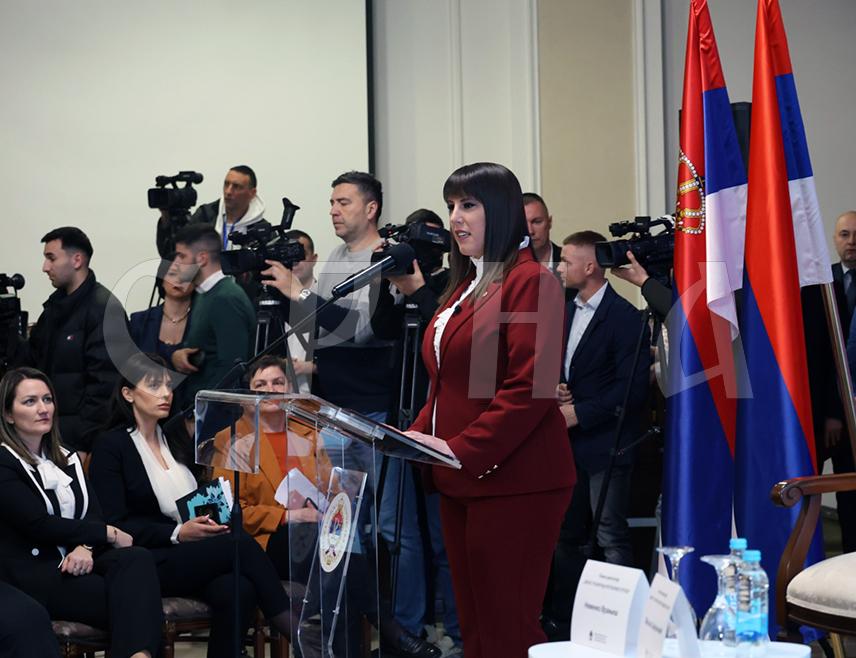BANJA LUKA, MARCH 20 /SRNA/ – The Director of the Center for Gender Equality of Republika Srpska Maja Vekić said today in Banja Luka that the panel discussion on women in politics is important for opening an honest conversation about their position.
