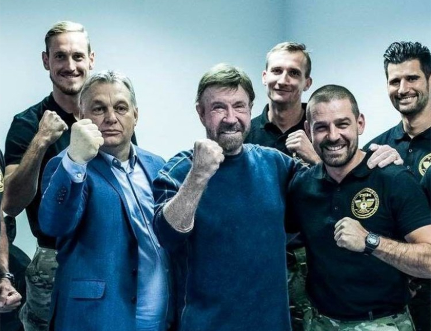 ВАШИНГТОН, 20. МАРТА /СРНА/ - Предсједник САД Доналд Трамп изразио је саучешће поводом смрти америчког глумца Чака Нориса.