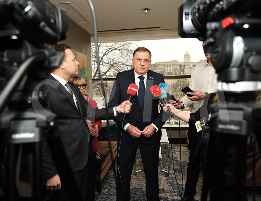 BUDAPEST, MARCH 21 /SRNA/ - SNSD President Milorad Dodik has said today in Budapest that Republika Srpska did not receive its internal boundary with the other entity by chance and claimed that what he described as the final phase of Muslim expansionism is now underway.