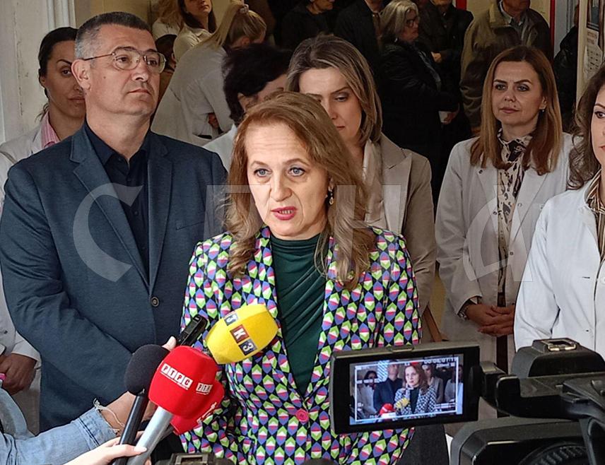 БАЊАЛУКА, 23. МАРТА /СРНА/ - Дом здравља Бањалука данас започиње са спровођењем пројекта који је иницирао Фонд здравственог осигурања с циљем да се осигураницима поједностави процедура услуга лабораторије, изјавила је директор ове здравствене установе Невена Тодоровић.