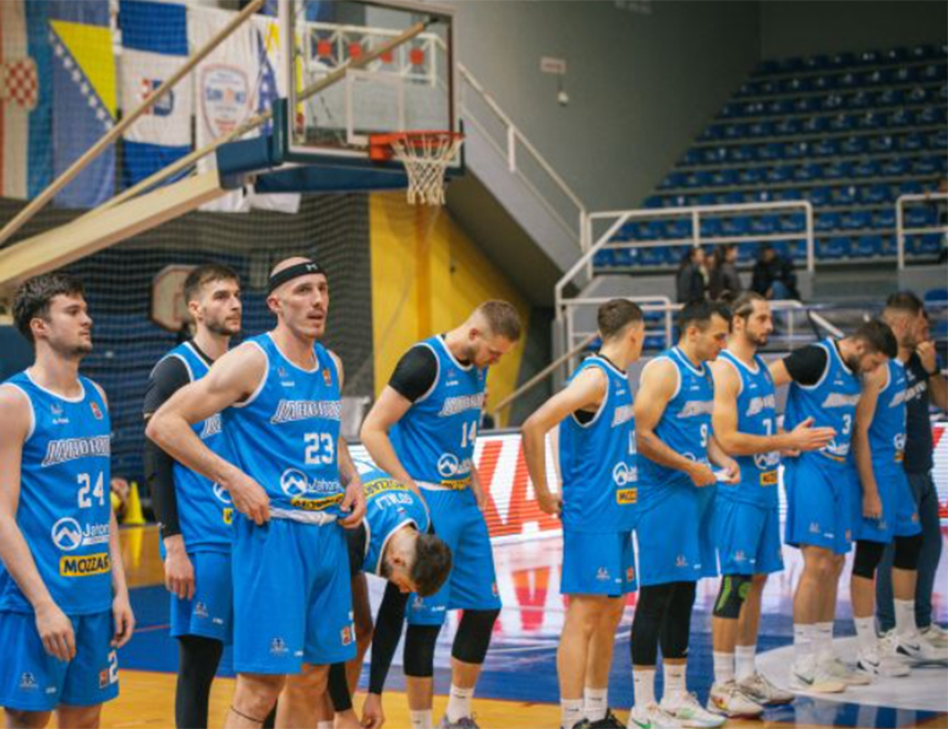 ПАЛЕ, 24. МАРТА /СРНА/ – Кошаркашки клуб "Јахорина" са Пала дочекује данас екипу "Широког" у изузетно важном мечу који може да одлучи њихов пласман у полуфинале АБА два лиге.