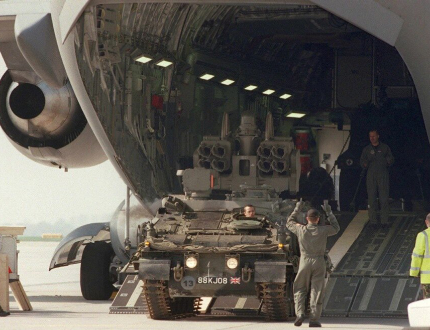 ЛОНДОН, 25. МАРТА /СРНА/ - Британске оружане снаге распоредиле су систем противваздушне одбране "стормер" на Кипру да би ојачале заштиту ваздушног простора на том медитеранском острву, саопштено је из британског Министарства одбране.