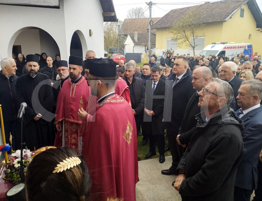 БРОД, 26. МАРТА /СРНА/ - Начелник општине Брод Милан Зечевић изјавио је данас да је Сијековац симбол страдања српског народа и неправде, те велика задужбина и опомена.