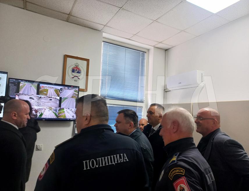 БРОД, 26. МАРТА /СРНА/ - У Броду је данас пуштен у рад систем видео-надзора јавних површина у присуству премијера Републике Српске Саве Минића и министра унутрашњих послова Жељка Будимира.