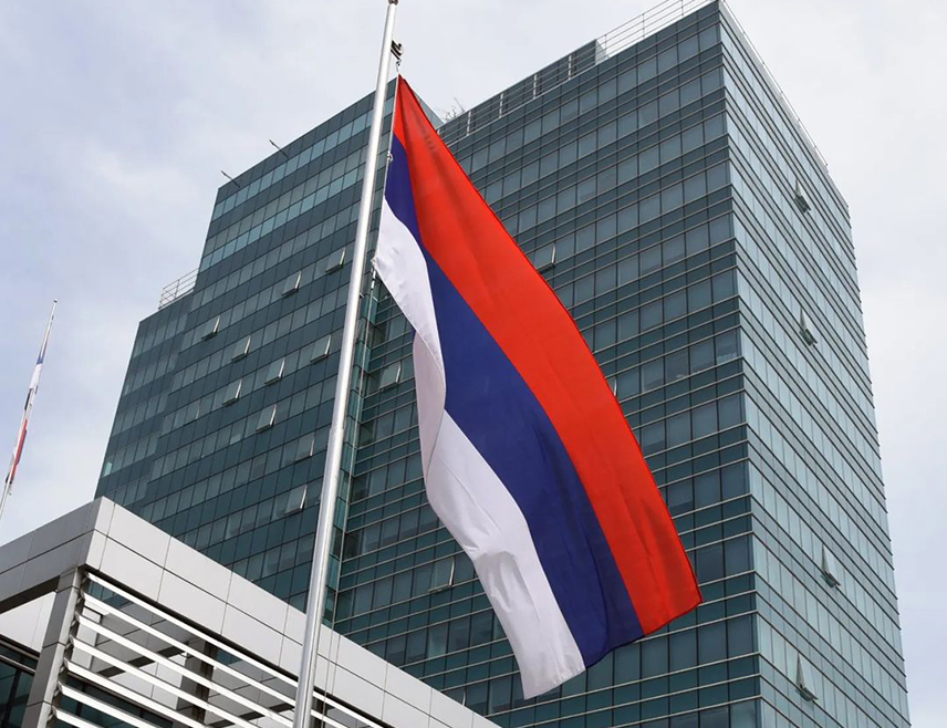 БАЊАЛУКА, 29. МАРТА /СРНА/ - Министарство привреде и предузетништва Српске обавјештава привреднике да у сриједу, 1. априла, истиче рок за пријаву на јавни позив за додјелу подстицаја за побољшање конкурентности малих и средњих предузећа, те за промоцију малих и средњих предузећа у овој години за шта је предвиђено укупно 3,5 милиона КМ, речено је Срни у овом министарству.