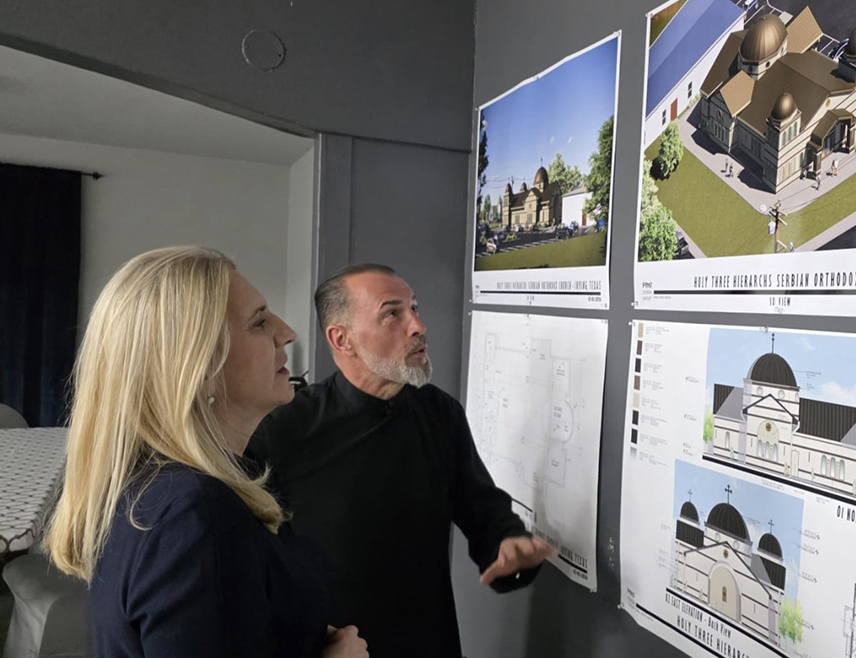 ИРВИНГ, 27. МАРТА /СРНА/ - Српски члан Предсједништва БиХ Жељка Цвијановић захвалила је свештенику Љубинку Савићу и Србима окупљеним око Цркве Света Три Јерарха у Ирвингу, на дивном гостопримству и лијепом дружењу.