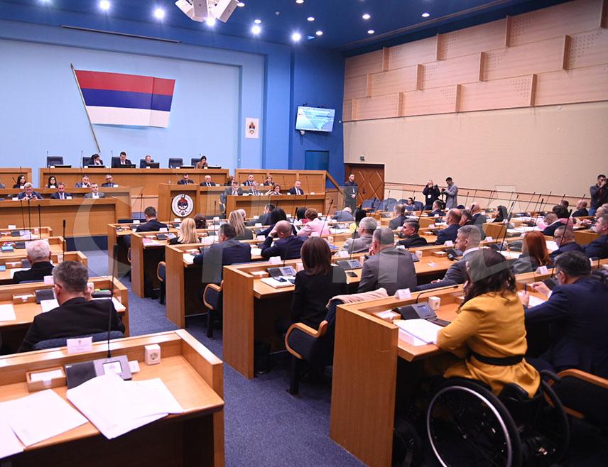 ПАY РИСЕС АЦРОСС ПУБЛИЦ СЕЦТОР АППРОВЕД, СПЕЦИАЛ СЕССИОН ЦОНЦЛУДЕС