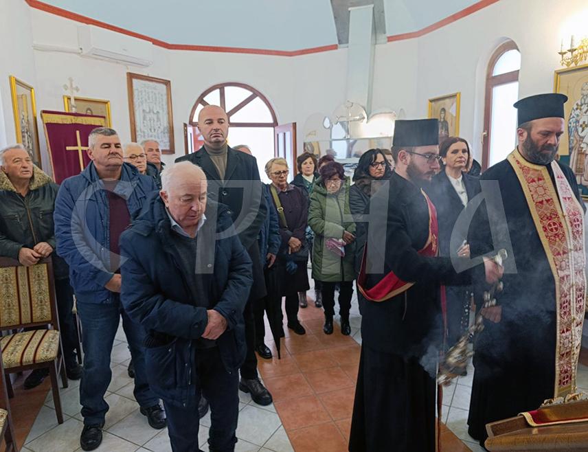 МРКОЊИЋ ГРАД, 1. АПРИЛА /СРНА/ - У Мркоњић Граду почело је обиљежавање 30 година од отварања масовне гробнице из које су ексхумирани посмртни остаци 181 српског цивила и борца убијених у нападу Хрватске војске, такозване Армије БиХ и ХВО-а.