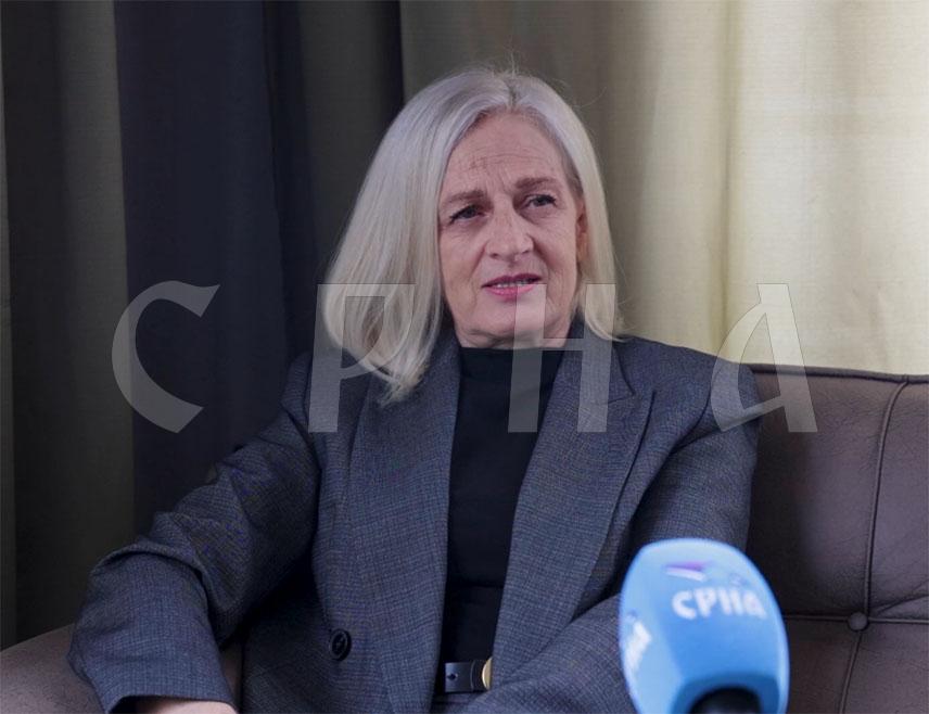 Између страха и наде, у прољеће 1992. године, на Палама је настала болница у којој су љекари и медицинско особље, остављајући све иза себе, даноноћно спасавали рањенике и писали једну од најтежих, али и најхуманијих прича, а медицинска сестра Љиљана Пиповић каже да су снага и заједништво одржали болницу "Коран" током ратних година