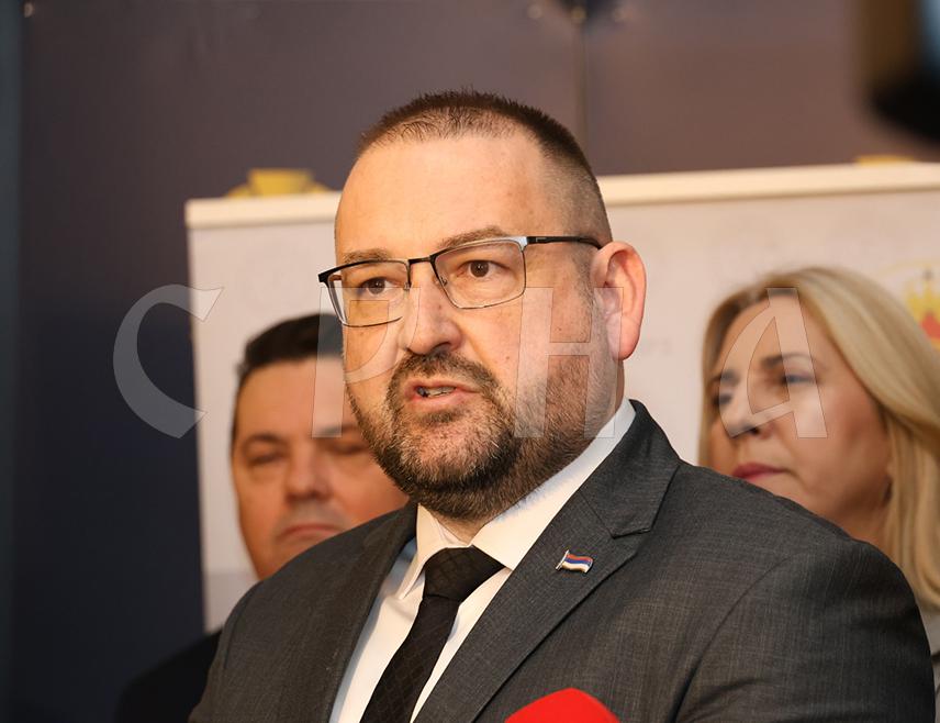 БАЊАЛУКА, 2. АПРИЛА /СРНА/ - Вршилац дужности директора Републичког центра за истраживање рата, ратних злочиона и тражење несталих лица Виктор Нуждић изјавио је данас да је у другом издању монографије о женама жртвама рата сабрано 12 свједочанстава, 12 истина о страдању Српкиња током Одбрамбено-отаџбинског рата.