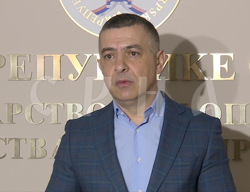 БАЊАЛУКА, 3. АПРИЛА /СРНА/ - Више од 60 милиона КМ директне подршке пољопривредним произвођачима у Републици Српској исплаћено је од фебруара и намјера је да се пласира што више средстава прије прољећње сјетве, изјавио је помоћник министра пољопривреде Српске Саша Лалић.