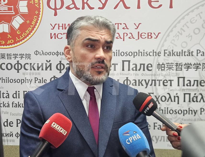 PALE, APRIL 3 /SRNA/ – Three decades of the Serbian Language and Literature study program at the Faculty of Philosophy of the Istočno Sarajevo University were marked today in Pale, with receptions held for students of the first and second generations, along with lectures delivered by their former professors.