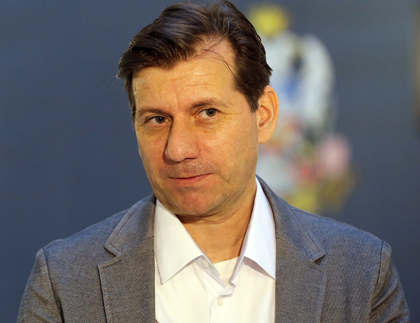 БАЊАЛУКА, 5. АПРИЛА /СРНА/ - Краљевчанин Дејан Алексић овогодишњи је добитник награде за животно дјело и допринос дјечијем одрастању "Принц дјечијег царства", која ће му бити уручена 23. априла у Бањалуци, у оквиру фестивала дјечије поезије "Дјечије царство", речено је Срни у бањалучком Удружењу "Култарт".