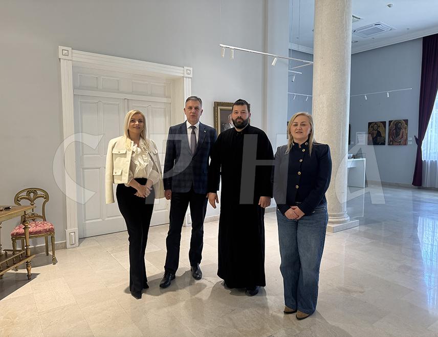 МОСTАР, 6. АПРИЛА /СРНА/ - Министар просвјете и културе Републике Српске Боривоје Голубовић рекао је данас у Мостару да ће Министарство и Влада Српске наставити са континуираном подршком српском народу, његовим институцијама и удружењима на овом подручју.