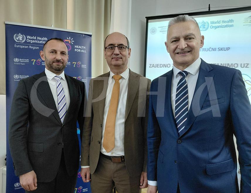 БАЊАЛУКА, 7. АПРИЛА /СРНА/ - Наука треба да буде у служби медицине и здравља људи, и иза ње сви треба да стану, истакуто је данас у Бањалуци на научно-стручном скупу поводом Свјетског дана здравља.