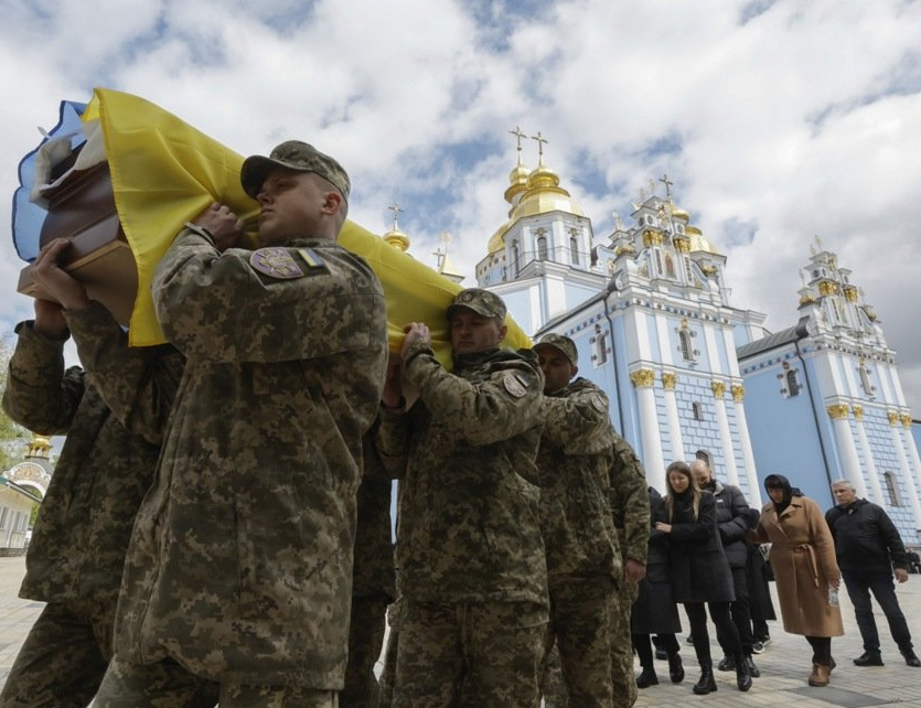 МОСКВА, 9. АПРИЛА /СРНА/ - Русија и Украјина извршиле су нову размјену тијела војника погинулих у руско-украјинском сукобу, саопштио је посланик руске Државне думе Шамсаил Саралијев.