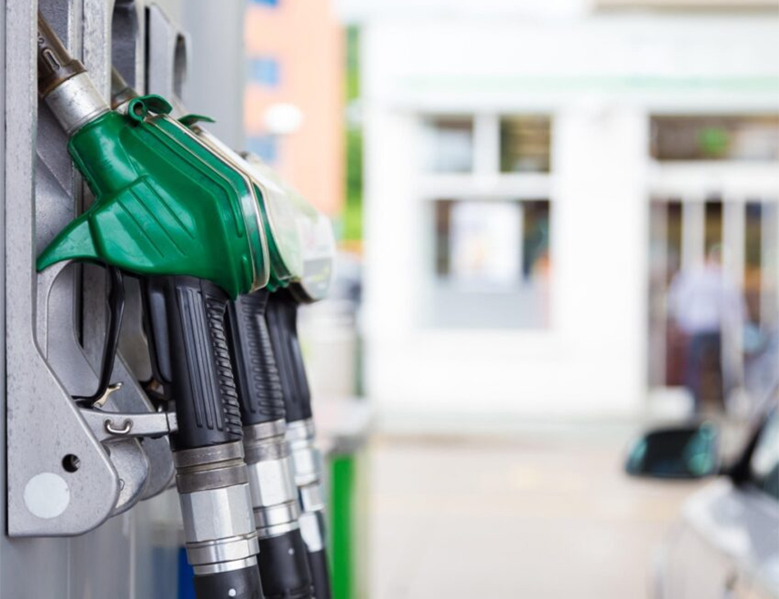 БАЊАЛУКА, 10. АПРИЛА /СРНА/ - Министарство трговине и туризма Републике Српске позвало је заинтересоване трговце на мало нафтним дериватима да се укључе у реализацију мјере директне подршке усљед поремећаја на тржишту, истичући да ће први уговори о пословно-техничкој сарадњи бити потписани наредне седмице.