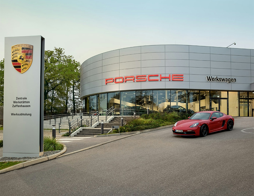 ШТУТГАРТ, 10. АПРИЛА /СРНА/ - Њемачки произвођач спортских аутомобила "Порше" саопштио је да је у првом кварталу ове године забиљежио пад продаје од 15 одсто на годишњем нивоу због слабе потражње у Кини и Сјеверној Америци.