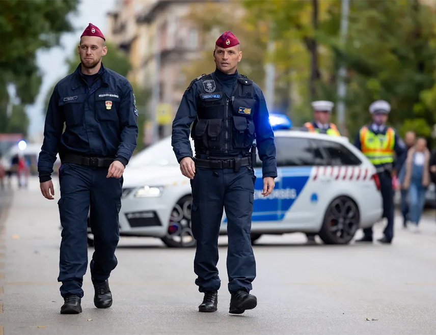 БУДИМПЕШТА, 10. АПРИЛА /СРНА/ - Главни штаб Националне полиције Мађарске формираће националну команду, као и регионалне оперативне јединице, пред одржавање парламентарних избора у недјељу, 12. априла, речено је агенцији РИА Новости у мађарској полицији.