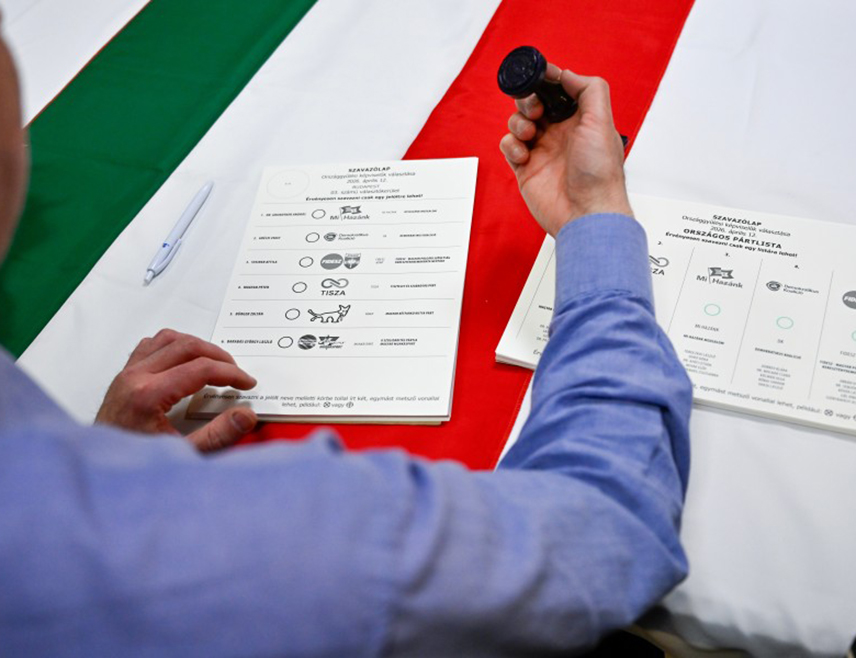 БУДИМПЕШТА, 12. АПРИЛА /СРНА/ - Бирачка мјеста за гласање на парламентарним изборима у Мађарској затворена су у 19.00 часова, а до 18.30 часова гласало је рекордних 77,8 одсто бирача са правом гласа, јавља Ројтерс, позивајући се на Националну изборну комисију.
