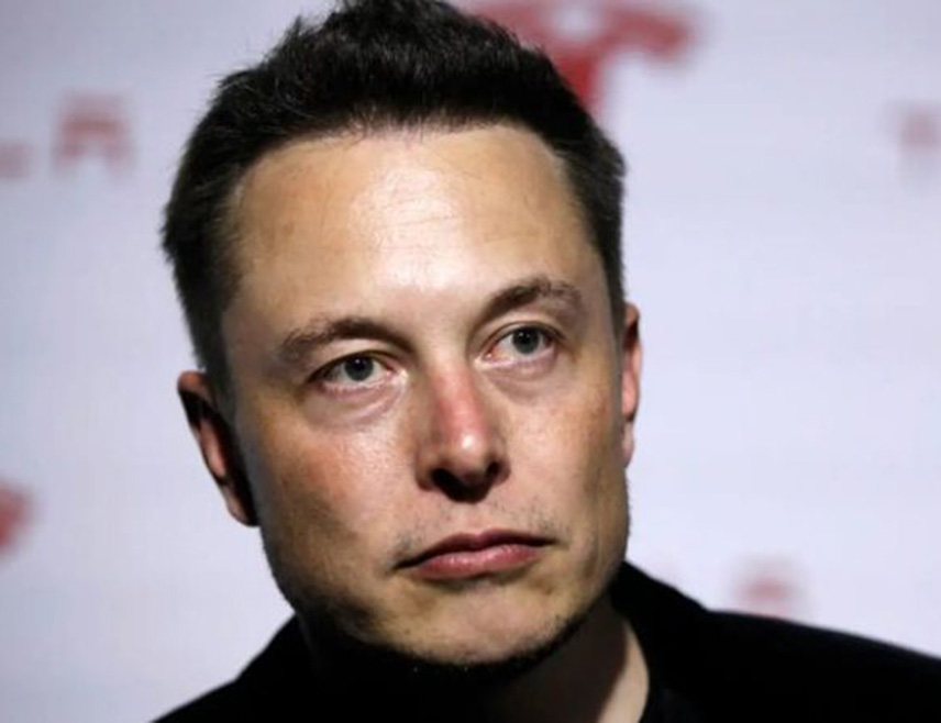 ЊУЈОРК, 13. АПРИЛА /СРНА/ - Амерички предузетник Илон Маск изјавио је да је организација повезана са финансијером Џорџом Сорошем преузела власт у Мађарској.