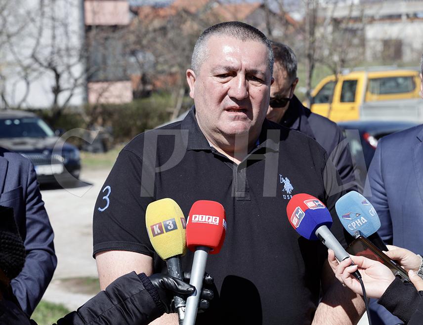 ISTOČNO SARAJEVO, APRIL 13 /SRNA/ – Deputy President of the Presidency of the Republika Srpska Veterans' Organization /BORS/ Goran Šehovac told SRNA that the Court of BiH does not contribute to reconciliation among peoples and should be abolished, following the annulment of the verdict against former commander of the 43rd Drina Brigade of the so-called Army of BiH, Ramiz Duraković, for crimes against Serb civilians in the Čajniče area.