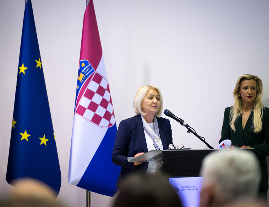 МОСТАР, 14. АПРИЛА /СРНА/ – Предсједавајућа Савјета министара Борјана Кришто изјавила је да је Јужна гасна интерконекција кључан пројекат за енергетску безбједност БиХ која због зависности од увоза гаса једним правцем мора да диверзификује изворе снабдијевања.