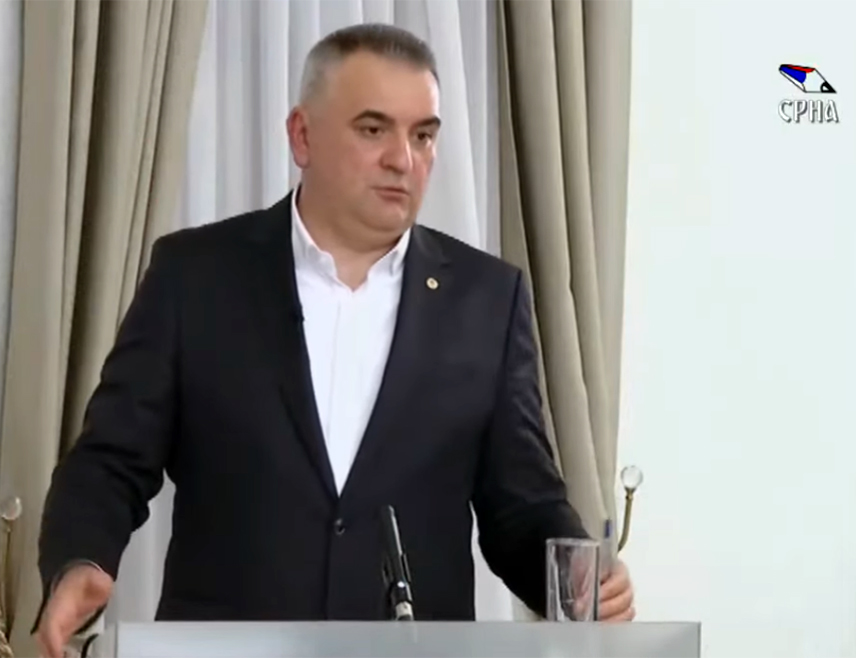 БАЊАЛУКА, 14. АПРИЛА /СРНА/ - Премијер Републике Српске Саво Минић истакао је да грађане не интересује ко је кум него да имају енергенте и повољне цијене.