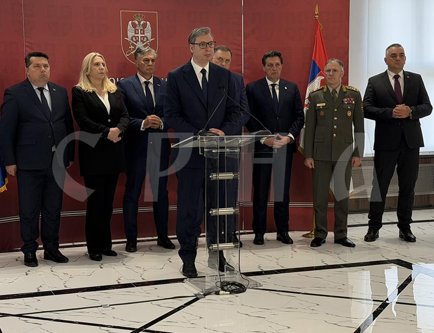 BELGRADE, APRIL 15 /SRNA/ – Serbia's President Aleksandar Vučić announced that in the coming period many ceremonies will be organised at which Serbia will show respect to its brothers and sisters in Republika Srpska.