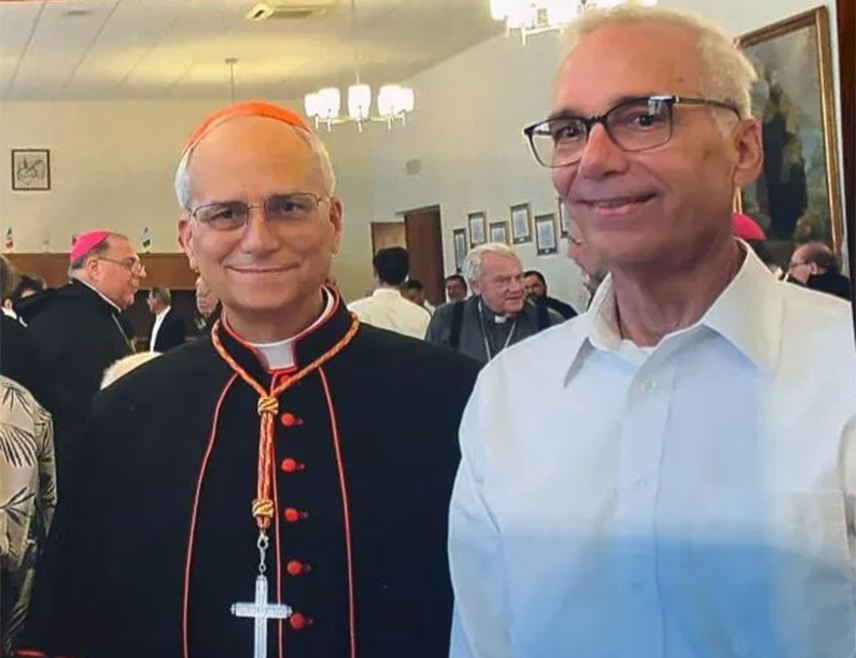 ВАШИНГТОН, 16. АПРИЛА /СРНА - РИА Новости/ - Полиција је регистровала анонимну дојаву о бомби у кући Луиса Мартина Превоста, брата поглавара Римокатоличке цркве папе Лава Четрнаестог, јавио је портал "Њуз нејшн", позивајући се на Полицију Њу Ленокса у савезној америчкој држави Илиноис.