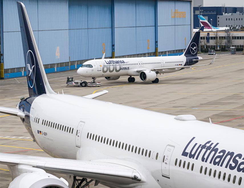 БЕРЛИН, 16. АПРИЛА /СРНА/ - Њемачка "Луфтханза" приземљила је прве авионе због високих цијена керозина и спорова са радницима, саопштила је компанија.