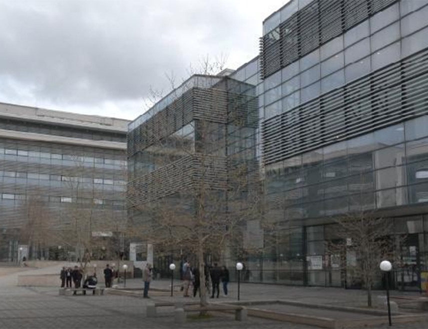 ПРИШТИНА, 16. АПРИЛА /СРНА/ - Србину Дејану Пелевићу из Сочанице данас је суд у Приштини одредио једномјесечни притвор због сумње да је починио наводни ратни злочин у Србици 1999. године.