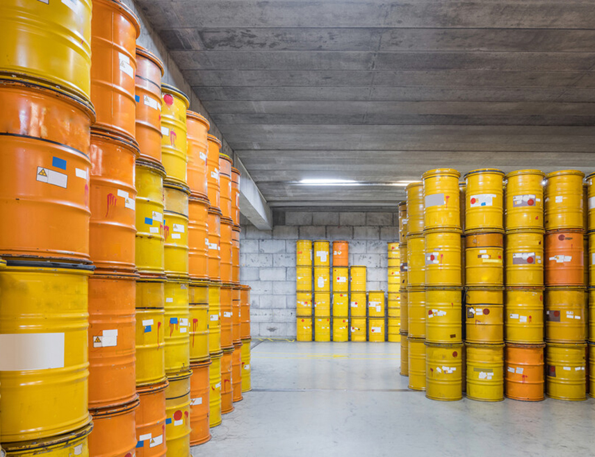 ВАШИНГТОН, 17. АПРИЛА /СРНА - РИА Новости/ - Амерички предсједник Доналд Трамп изјавио је да је Иран спреман да преда обогаћени уранијум Сједињеним Државама.