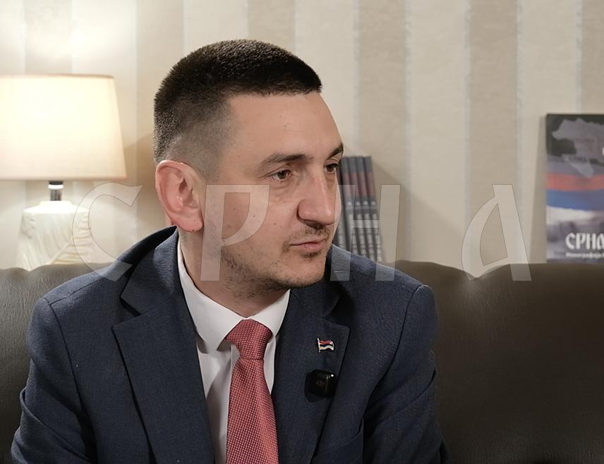 БАЊАЛУКА, 18. АПРИЛА /СРНА/ - Начелник општине Пелагићево Славко Тешић изјавио је Срни да локална управа спроводи низ мјера с циљем задржавања становништва и побољшања услова живота, те да су већ видљиви и први резултати у повратку појединих породица.