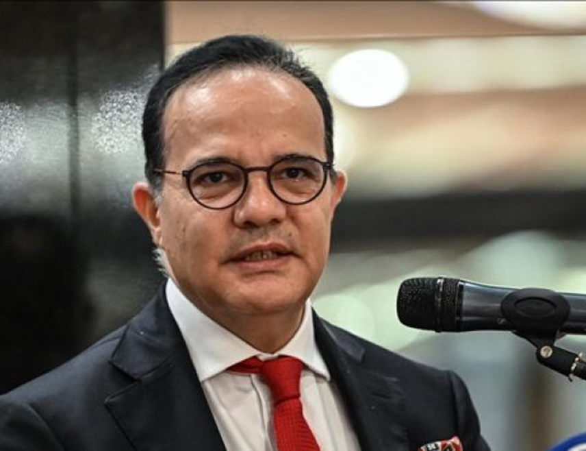 АНТАЛИЈА, 18. АПРИЛА /СРНА/ - Балкан може да се креће у било ком географском смјеру и то треба да искористи, изјавио је замјеник министра спољних послова Турске Мехмед Кемал Бозај.