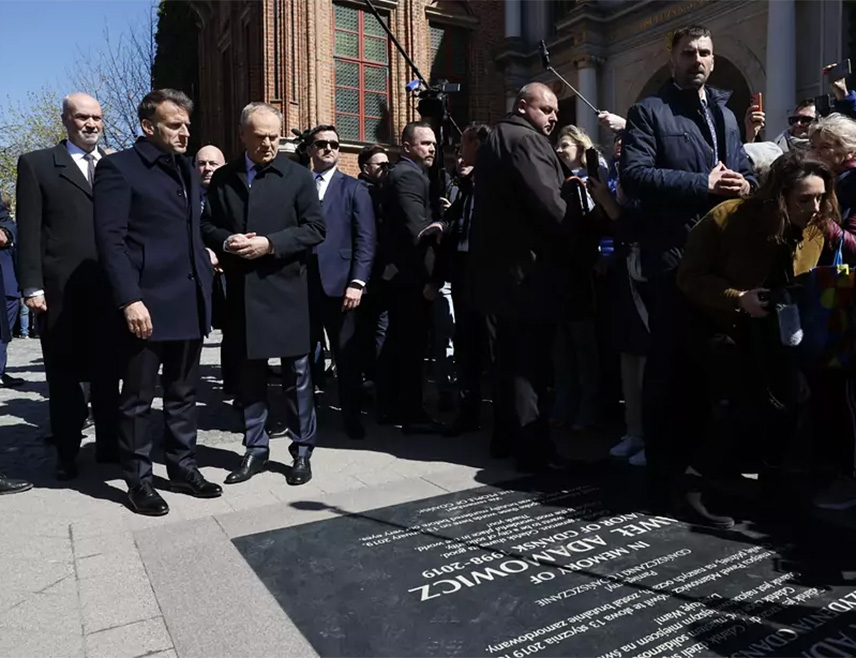 ГДАЊСК, 20. АПРИЛА /СРНА - РИА Новости/ - Предсједник Француске Емануел Макрон допутовао је у пољски град Гдањск, гдје ће се састати са премијером Пољске Доналдом Туском, јавили су пољски медији.