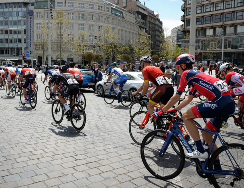 БЕОГРАД, 21. АПРИЛА /СРНА/ - Међународна бициклистичка трка "Београд–Бањалука" стартоваће сутра из Београда са 185 такмичара из 35 земаља.